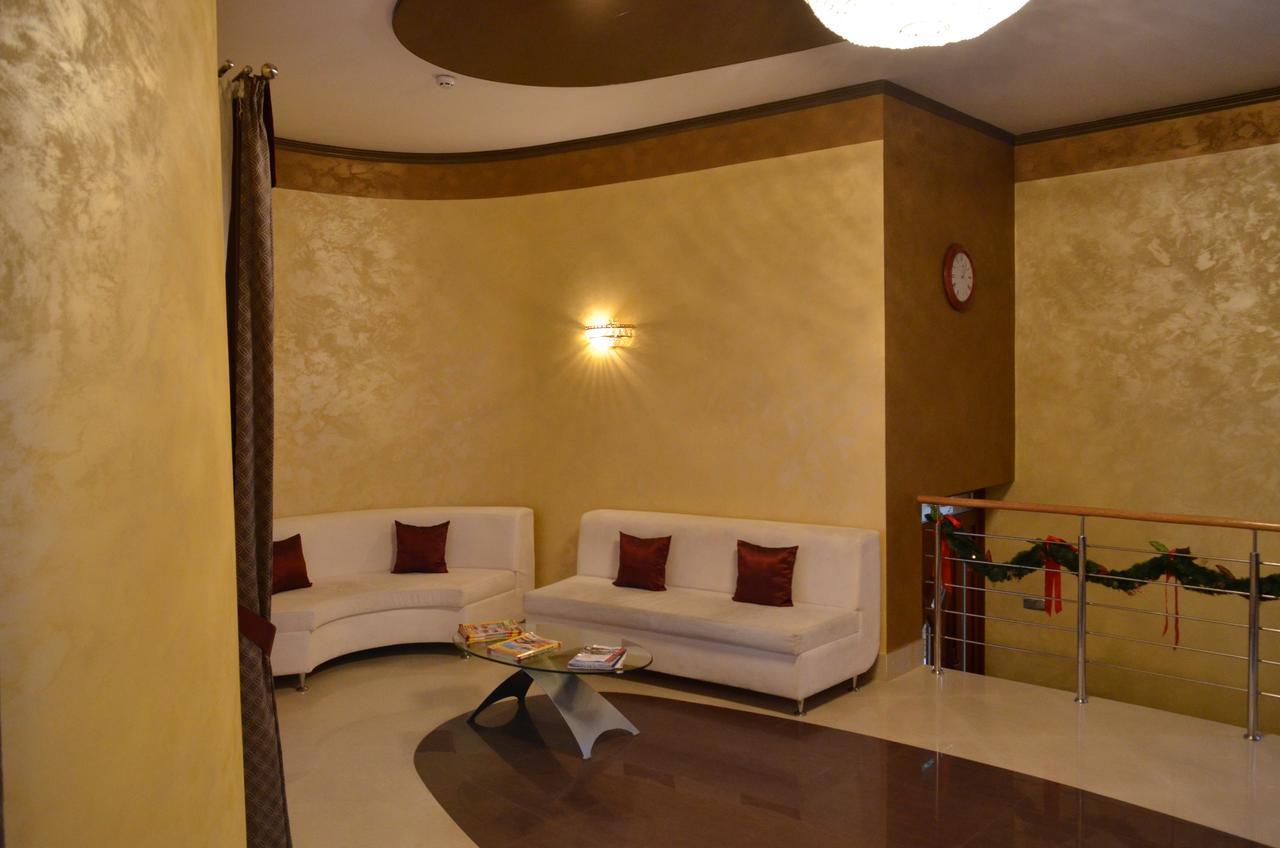 Hotel Serpanok Tyachiv Exterior photo